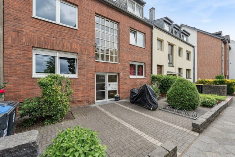 CHRISTIAN HELLMANN Real Estate_Immobilienmakler Düsseldorf_Haus kaufen