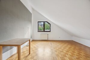 Dachgeschoss Raum 1
