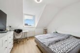 Stilvolle Maisonettewohnung mit Dachterrasse und Weitblick in begehrter Lage von Düsseldorf - 2. Schlaf-/ Kinderzimmer