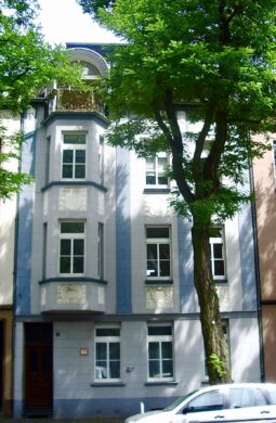 Schönes Mehrfamilienhaus mit 6 Wohneinheiten, 47805 Krefeld, Mehrfamilienhaus