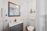 EINZIEHEN & WOHLFÜHLEN! Modernes Einfamilienhaus mit Wärmepumpe und Photovoltaikanlage! - Gäste-WC