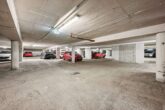 Loggia, Tiefgaragenstellplatz und Aufzug – komfortables Wohnen in zentraler Lage! - Eigener Tiefgaragenstallplatz